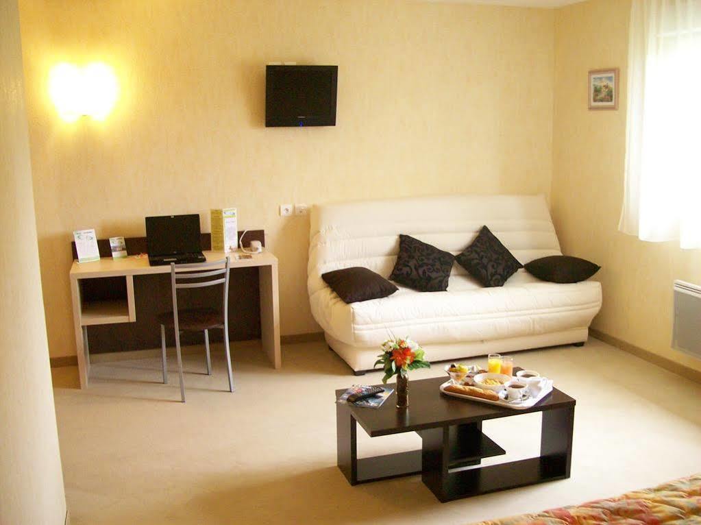 Hotel Azur Saint Junien Cit'Hotel 外观 照片