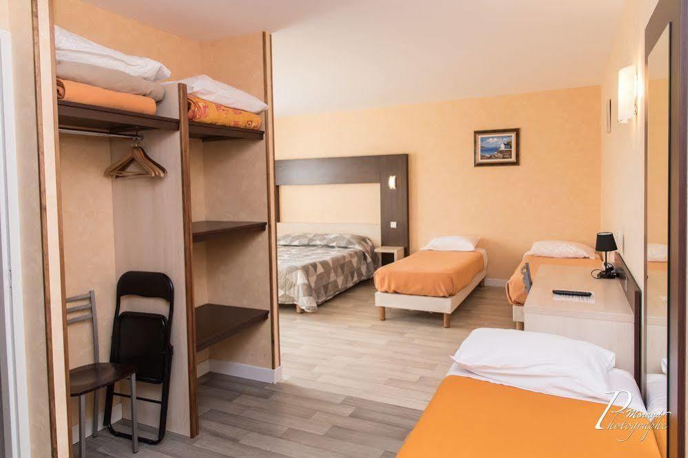 Hotel Azur Saint Junien Cit'Hotel 外观 照片
